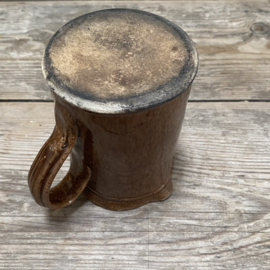 AW20111313 Antique French chocolate pitcher with yellow glazed interior in beautiful condition! Size: 11.5 cm high / 8.5 cm cross section