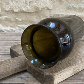 OV20111077 Antique French cornichon or truffle jar made of mouth-blown glass in a beautiful deep dark green...in beautiful condition! Size: 27.5 cm high / 11 cm cross section (top) / 11 cm  cross section bottom