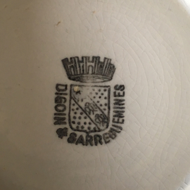 AW20110193 Old French terrine with stamp Digoin et Sarreguemines wonderful buttered and in perfect condition. Dimensions: 25 cm. high / diameter 22 cm