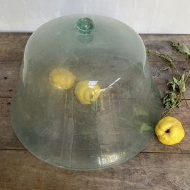 BU20110114 Large antique southern French vegetable garden/melon cloche of mouth-blown glass with still intact handle. Period: 19th century in beautiful condition! Size: 27 cm. high (up to the handle) / 50 cm. cross section. Pick up in store only!