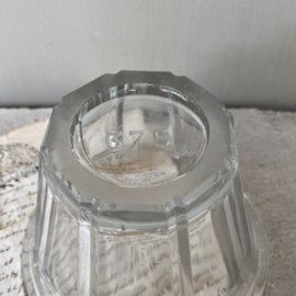 OV20110758 Oude Franse mondgeblazen confiturepot inhoud: 375 gram in perfecte staat! Afmeting: 8,5 cm. hoog / 11,5 cm/ doorsnede