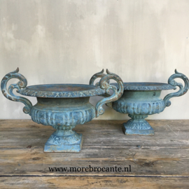 BU20110088 Set of 2 antique French cast iron garden vases in beautiful blue patina and condition.  Period: early 19th century. Size: 20.5 cm. high (to the brim) / diameter (up to "ears" ) 39.5 cm. Pick up only.