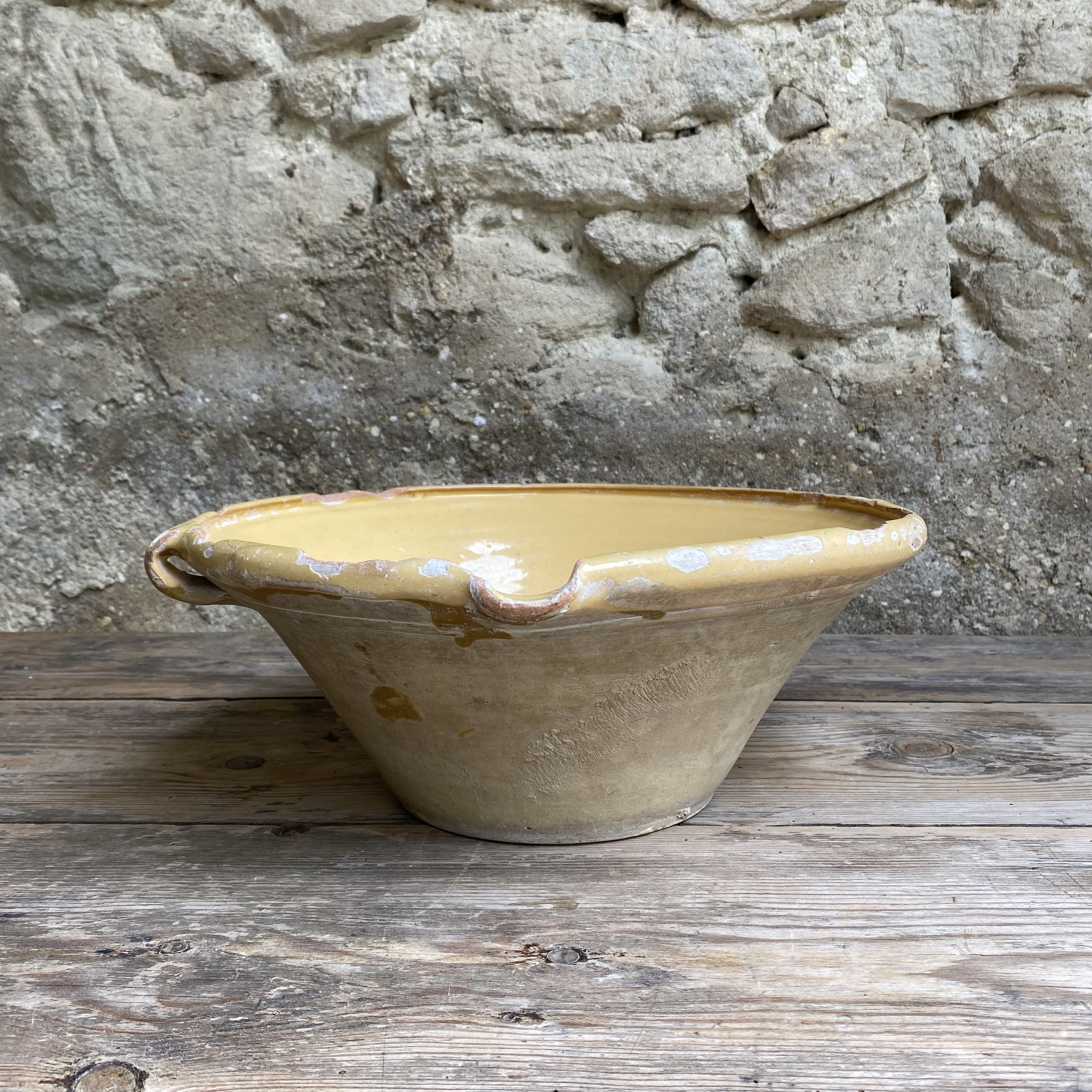 AW20111233 Antique French Gresalle in a nice small size, period: 19th century. In beautifully weathered condition! Size: 13.5 cm high / 33 cm cross section
