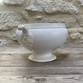 AW20111311 Large antique French tureen stamp - Opaque de Sarreguemines - period: 1875-1900 Cracked and in beautifully lightly buttered condition! Size: 17 cm high / 22 cm cross section