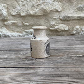 AW20111241 Antique French Grey-Poupon Dijon mustard pot stamp - Digoin & Sarreguemines - period: 1875-1900. In beautiful buttered and weathered condition, see photos for details. Size: 9.5 cm high / 6 cm cross section (bottom)