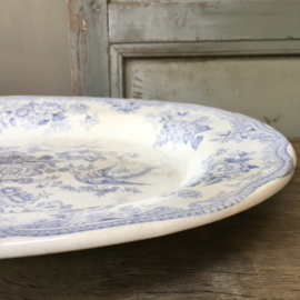 AW20110529 Antique English heavy quality serving dish - Asiatic Pheasant - in beautiful blue and lightly buttered. Victorian period: 1880-1910 in beautiful condition! Size: 46.5 cm. long / diameter: 37 cm.