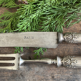 OV20110877 Beautiful decorated antique French silver plated carving set - Paris - period: 19th century in beautiful condition! Size: 32.5 cm. (knife) / 28.5 cm. (fork) long.