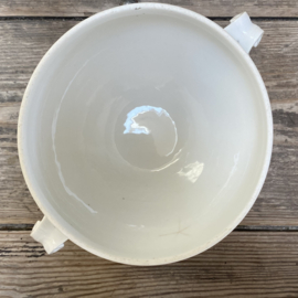 AW20111303 Small old French tureen - blind mark V - beautiful details on the handles and in beautiful condition! Size: 12 cm high / 16.5 cm cross section