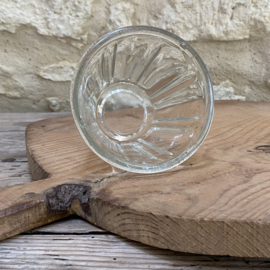 OV20111105 Antieke Franse confiture pot van mondgeblazen glas, minuscule oneffenheid op de rand (zie foto) verder in prachtige staat! Afmeting:   9 cm hoog / 11,5 cm doorsnede