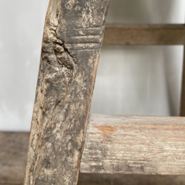 OV20110764 Old French wooden stool in beautiful gray weathered condition! Size: 54.5 cm. high / 44 cm. long / 21 cm. wide. Pickup only.