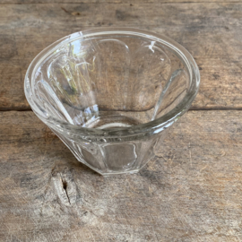 OV20110917 Antieke Franse confiture pot van mondgeblazen glas in perfecte staat! Afmeting: 7 cm hoog / 10,5 cm doorsnede