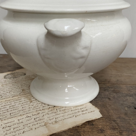 AW20110980 Antique Dutch soup tureen stamp - Petrus Regout & Co Maastricht - period: 1892 in beautiful condition! Size: 26 cm. high (up to the handle) / 30 cm. cross section (up to the handles)