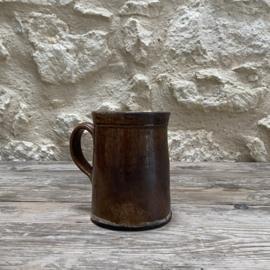 AW20111313 Antique French chocolate pitcher with yellow glazed interior in beautiful condition! Size: 11.5 cm high / 8.5 cm cross section