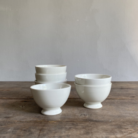 AW20111115 Set of 6 old French bowls with blind mark, one has a minimal chip on the edge of the foot (see photos 7 & 8), otherwise all in beautiful condition! Size: 6.5 cm high / 10 cm cross section.