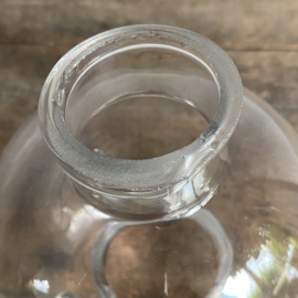 OV20110941 Antieke Franse wespenvanger van mond geblazen glas periode: 19de eeuw in prachtige staat! Afmeting: 18 cm hoog / +/- 14 cm doorsnede.