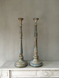 OV 20110711 Set of 2 old Swedish wooden candlesticks in beautiful condition! Size: 78 cm. high / base: 21 cm. diameter / top: 9 cm. cross section