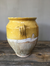 AW20110429 Grote 19de eeuwse Zuid-Franse confit-pot in prachtige gele kleur en in perfecte staat! / Afmeting:  28 cm. hoog / 19,5 cm. doorsnede.