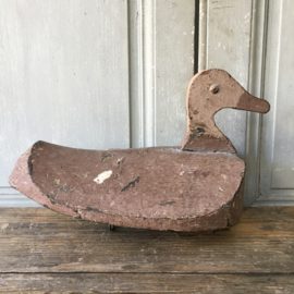 OV20110594 Antique wooden French decoy duck in beautiful weathered condition! Size: 30 cm. long / 19 cm. high.
