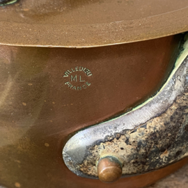 OV20111017 Old French copper saucepan with lid marked - Villedieu ML France - 2 mm thick in heavy restaurant quality in beautiful condition! Size: 14.5 cm cross section / 14.5 cm