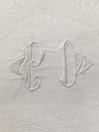 LI20110020 Set van 10 oude Franse servetten van damast met monogram ~ P D ~ of ~P O ~ in perfecte  staat! / Afmeting: 66 cm. lang / 75 cm. breed