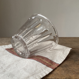 OV20111054 Large antique French confiture jar made of mouth-blown glass, a minimal chip on the edge (see photo), otherwise in beautiful condition! Size: 11 cm high / 13 cm cross section