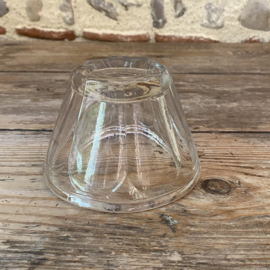 OV20111058 Antieke Franse confiturepot van mond geblazen glas in perfecte staat! Afmeting: 8 cm hoog / 11,5 cm doorsnede.