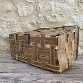BU20110107 Large old French woven chestnut harvest basket in beautiful condition! Size: 53 cm. long / 23 cm. high (to the handle) / 27 cm. wide