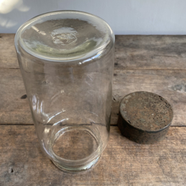 OV20111030 Antieke Franse apothekers pot van mond geblazen glas in prachtige staat! Afmeting: 25 cm hoog / 12,5 cm doorsnede (onderzijde) / 11 cm (bovenzijde)