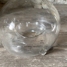 OV20111087 Antique French fly catcher made of mouth-blown glass in beautiful condition! Size: 16 cm high / 13 cm cross section (measured across the "belly")