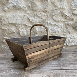 BU20110203 Large old French unique wooden basket in beautiful condition! Size: 55.5 cm long / 21 cm high (to handle) / 34 cm high (including handle) / 30 cm cross section
