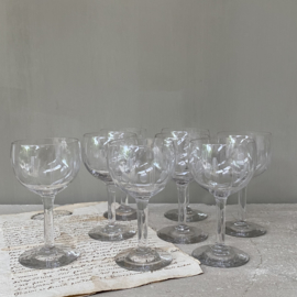 OV20110182 Set of 8 old French liqueur glasses with engraved dot motif, period: 1920s. In perfect condition! Size: 10.5 cm. high / 5.5 cm. cross section.