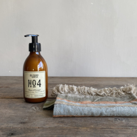 Hand & body milk no 4 Fleur d'Oranger (Orange blossom) with shea butter 250 ml in glass bottle. Made in Provence, France
