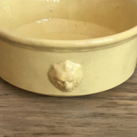 AW20110631 Old French bowl with lion heads stamp - K.G. Lunéville - unlike the paté pots, it belongs without a lid. In perfect condition! / Size: 4 cm. high / 10 cm. cross section.