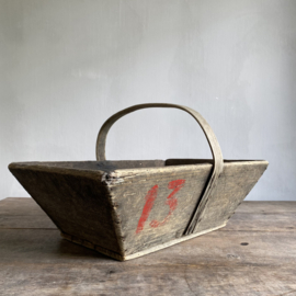 BU2011057 Old French wooden grape harvest basket in beautifully weathered condition, numbered: 13. Size: 46 cm long / 14 cm high (to handle / 28.5 cm cross section.