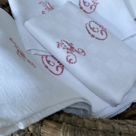 LI20110035 Set of 12 old French linen napkins with embroidered monogram - A C - in beautiful condition! Size: 74 x 60 cm.