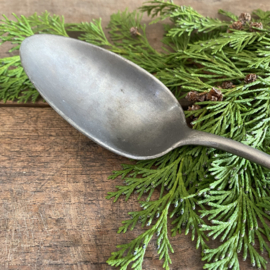 OV20110876 Old French pewter serving spoon in beautiful condition! Size: 27 cm. long / 5.5 cm. cross section.