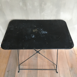 BU20110092 Old French iron folding table in beautiful and very sturdy condition! Once painted in timeless black. Size: 72 cm. high / 89 cm. long. 59 cm. deep. Pickup only!