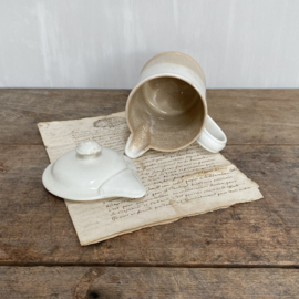 AW20110972 Antique Dutch syrup pitcher stamp - Petrus Regout & Co Maastricht period: 1895. Beautifully buttered and in perfect condition! Size: 12.5 cm. high (to the lid) / 9 cm. cross section