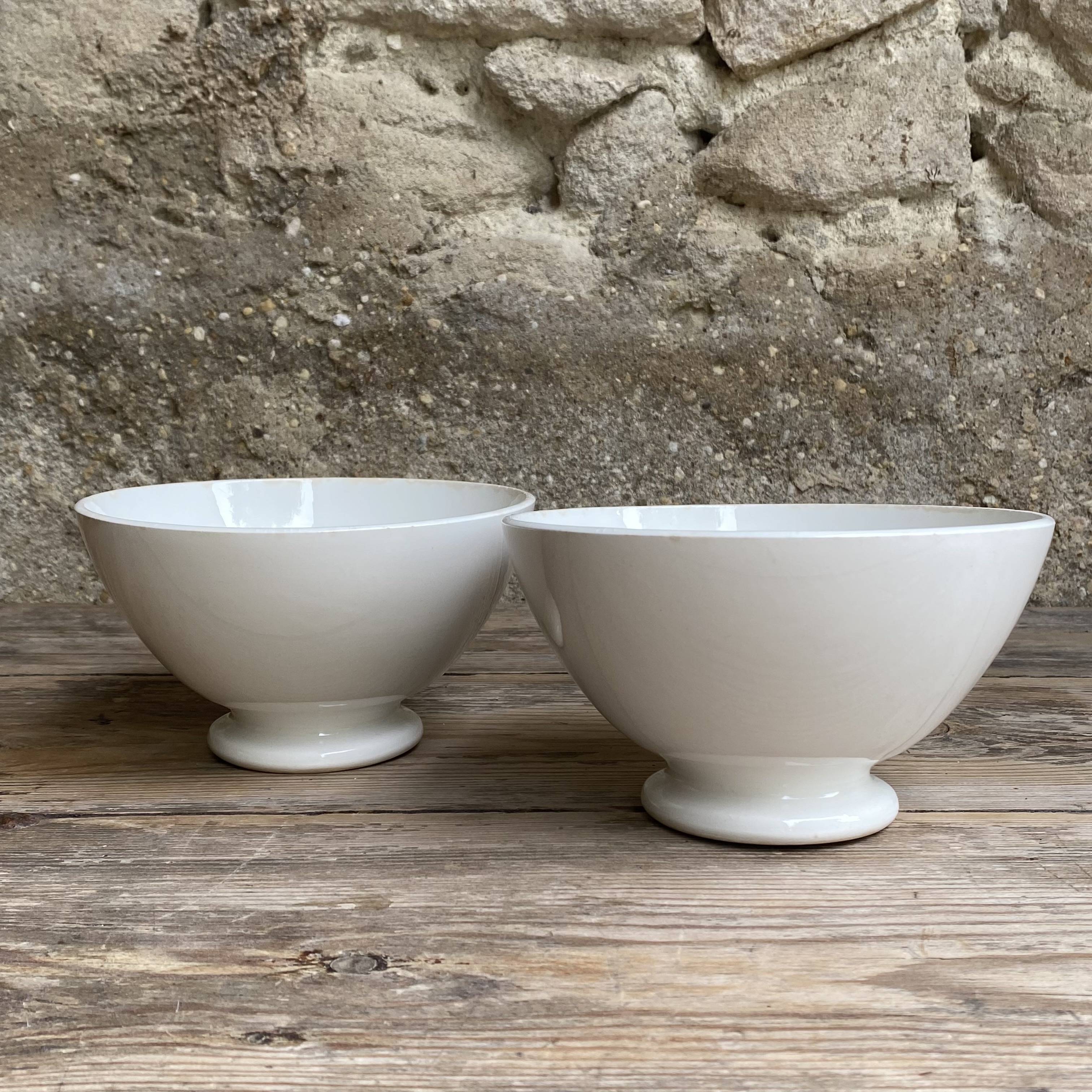 AW2011134 Set of two large, old French café au lait bowls with blind stamps in beautiful condition! Size: 9 cm high / 16 cm cross section
