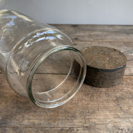OV20111030 Antieke Franse apothekers pot van mond geblazen glas in prachtige staat! Afmeting: 25 cm hoog / 12,5 cm doorsnede (onderzijde) / 11 cm (bovenzijde)