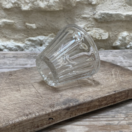 OV20111107 Antieke Franse confiturepot van mondgeblazen glas in prachtige staat! Afmeting: 8,5 cm hoog / +/- 10,5 cm doorsnede