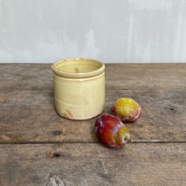 AW20110979 Antique French confiture pot Novia handmade yellow glazed in beautiful condition! Size: 9 cm. high / 9 cm. cross section.