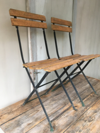 OV20110547 Old French folding patio chairs (2 equal) with wooden seat in very nice condition! Price is per piece. Pickup only.