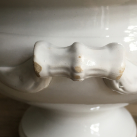AW20110614 Old French tureen stamp - St. Amand Céranord - period: 1908-1962. Has some signs of wear on both handles (see photos 10 & 11) otherwise in beautiful condition! Size: 15 cm. (up to the lid) / 22 cm. intersection