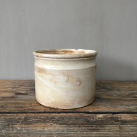 AW20110291 Old French beautiful buttered ointment pot, stamped and in perfect condition! Size: 9.5 cm. high / 12.5 cm. section.