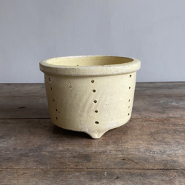 AW20111207 Large antique French goat cheese mold in beautiful soft yellow and condition! Size: +/- 13 cm high / 18 cm cross section.