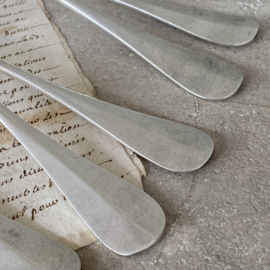 OV20110750 Set of 6 old French silver plated soup spoons with mark in a sober look, one with monogram ... In beautiful condition! Size: 21.5 cm. long / cross section  +/- 4 cm.