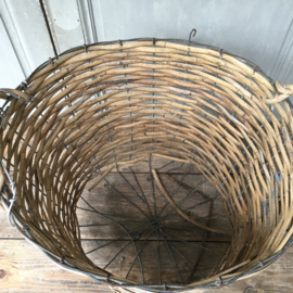 OV20110603 Old Swedish potato basket in weathered condition, but still decorative! Size: 35 cm. high / 53 cm. cross section. Pickup only.