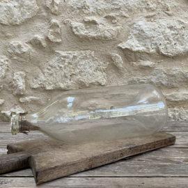 OV20111044(C) Large antique French fish trap made of mouth-blown glass, period: 19th century. In beautiful condition! Size: 38 cm high / 14 cm cross section.