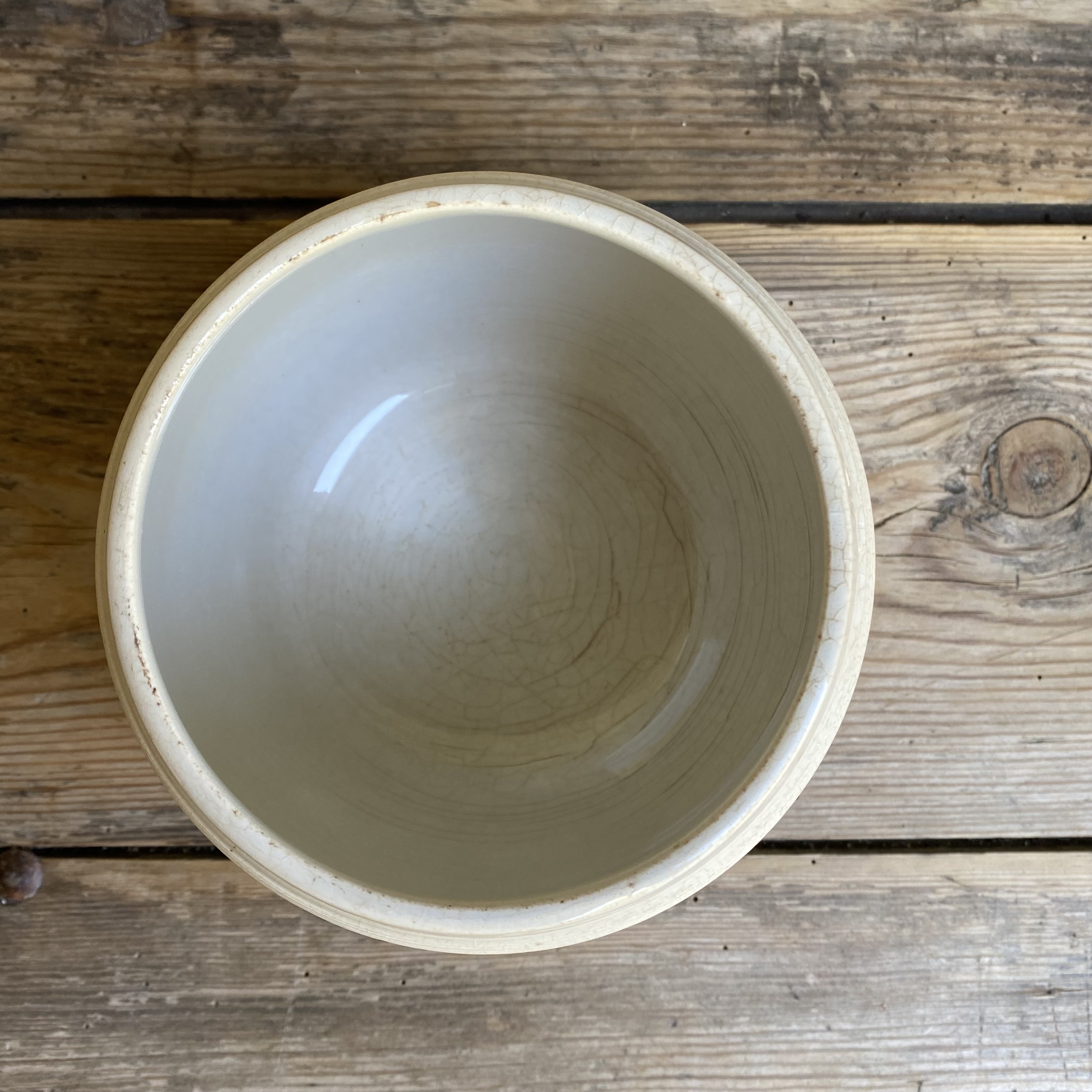 AW20111236 Old pot beautifully slightly stained and crackled stamp - S A Sevilla - perfect for the kitchen with wooden spoons... Size: 16 cm high / 12.5 cm cross section.